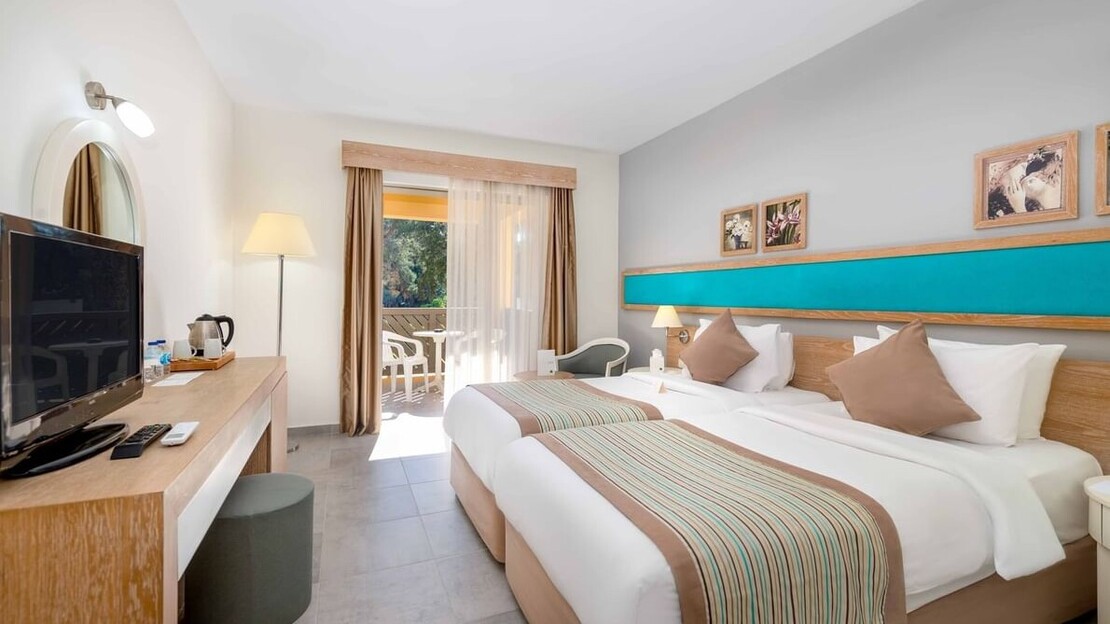 Labranda Excelsior Side